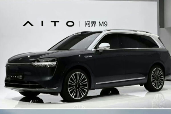 AITO M9